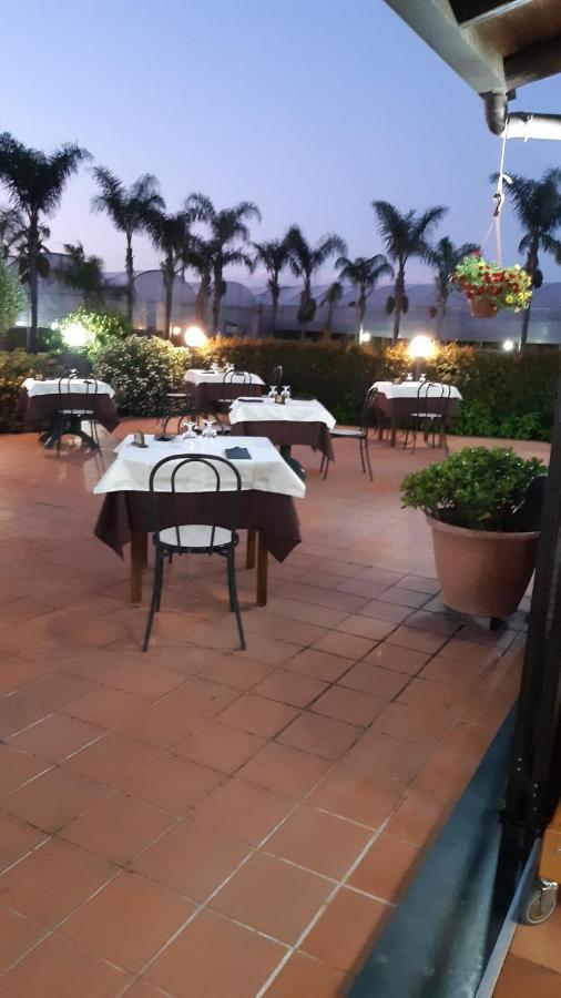 Agriturismo Il Pozzo Antico Mascali Esterno foto