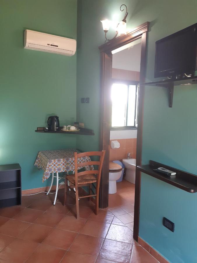 Agriturismo Il Pozzo Antico Mascali Esterno foto